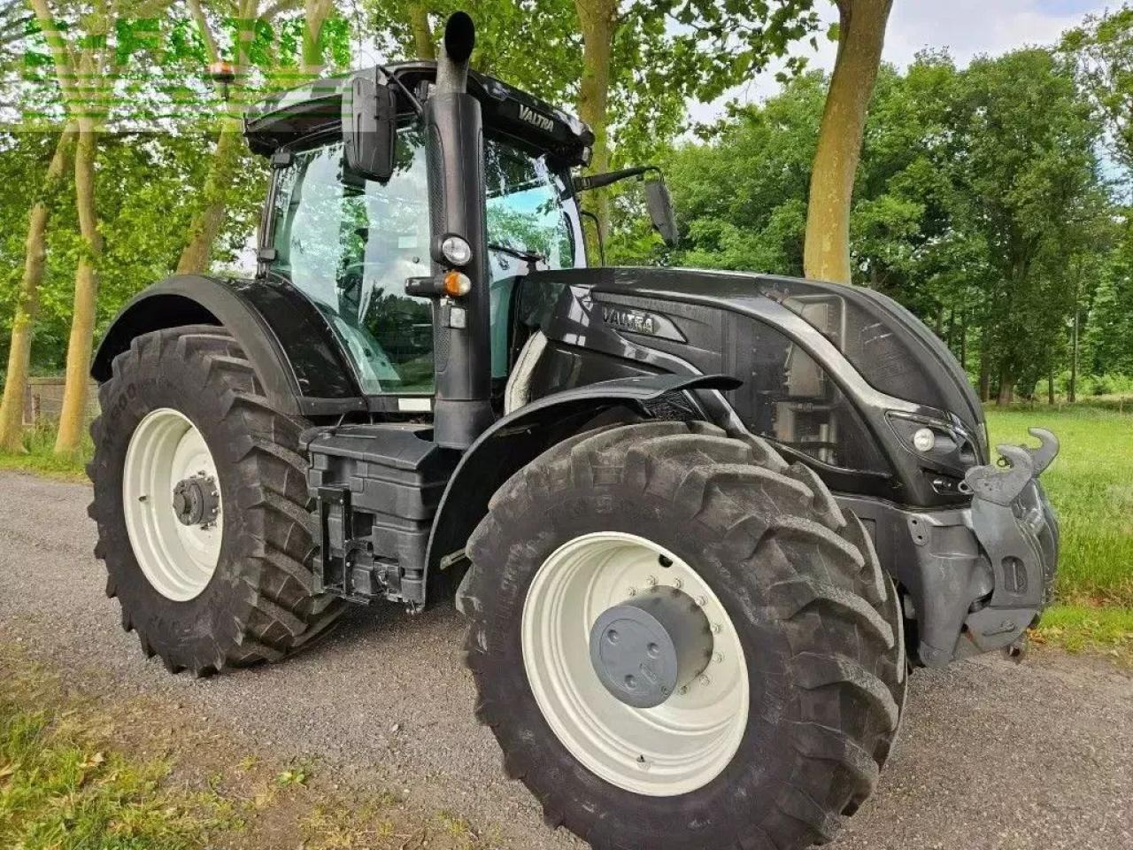 Valtra s394 smarttouch twintrac s274 s294 s324 s354 s374 fendt agco - Farm tractor: picture 1 Valtra s394 smarttouch twintrac s274 s294 s324 s354 s374 fendt agco - Farm tractor: picture 1