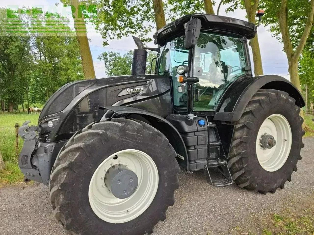 Valtra s394 smarttouch twintrac s274 s294 s324 s354 s374 fendt agco - Farm tractor: picture 2 Valtra s394 smarttouch twintrac s274 s294 s324 s354 s374 fendt agco - Farm tractor: picture 2