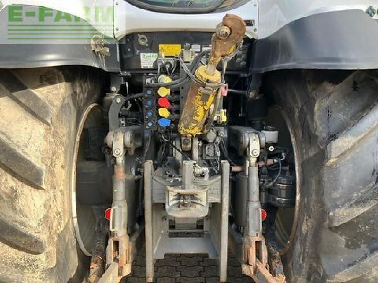 Valtra t 174e - Farm tractor: picture 5 Valtra t 174e - Farm tractor: picture 5