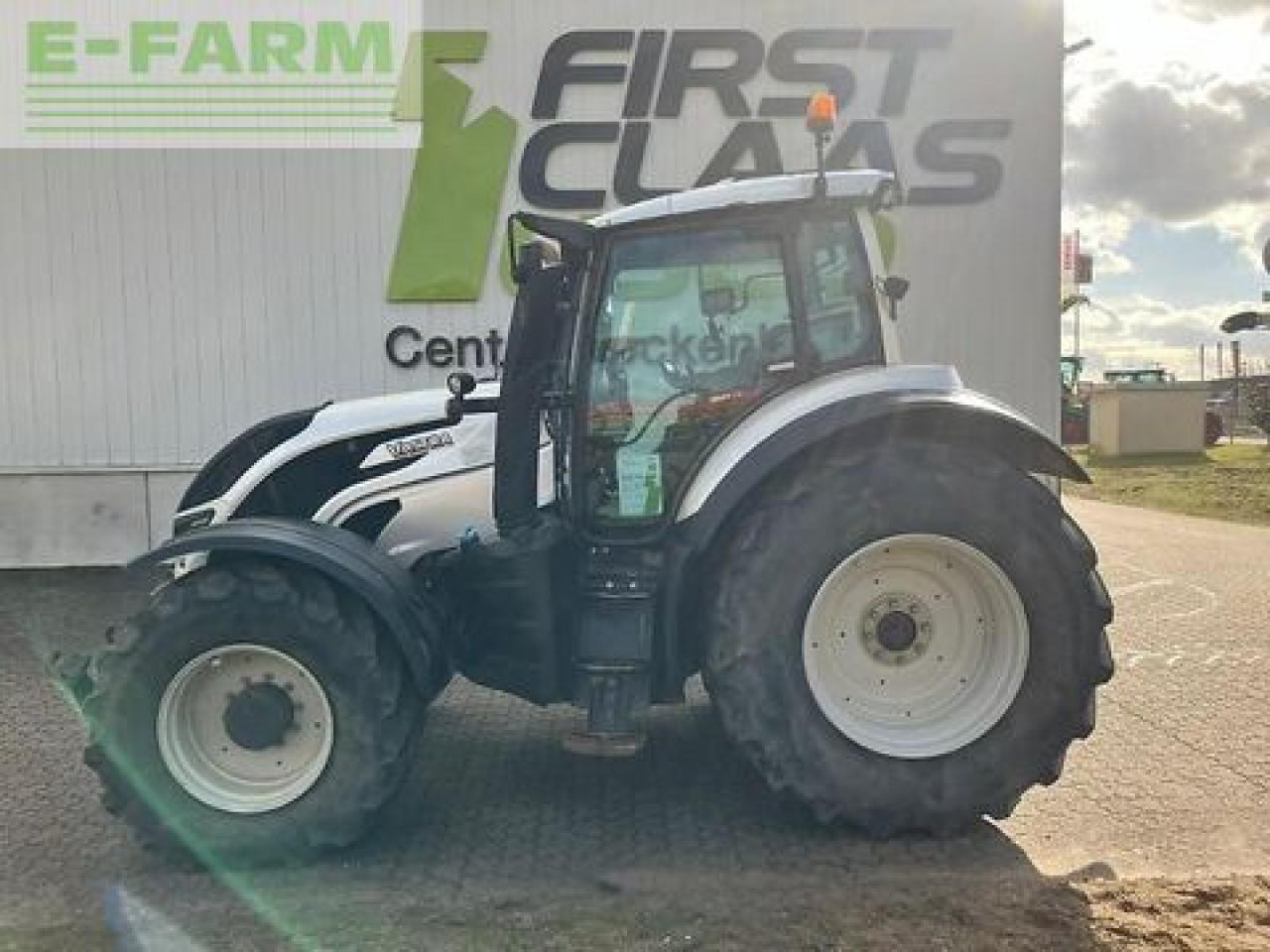 Valtra t 174e - Farm tractor: picture 2 Valtra t 174e - Farm tractor: picture 2