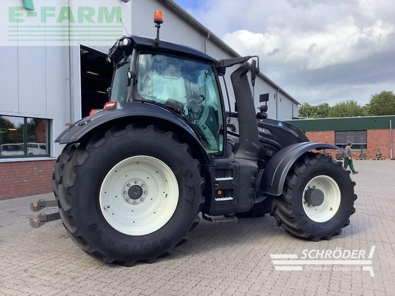 Valtra t 214 d smarttouch | rtk | unlimited - Farm tractor: picture 4 Valtra t 214 d smarttouch | rtk | unlimited - Farm tractor: picture 4