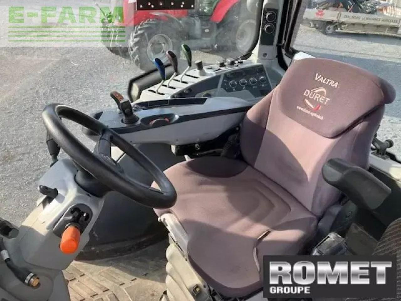 Farm tractor Valtra t174: picture 6