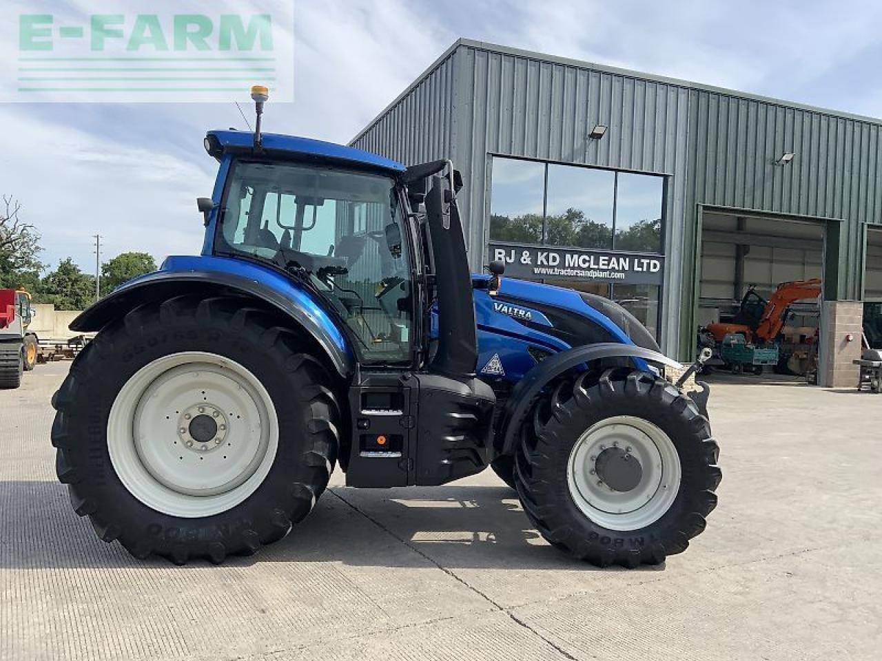 Valtra t195 versu tractor (st23736) Versu - Farm tractor: picture 1 Valtra t195 versu tractor (st23736) Versu - Farm tractor: picture 1