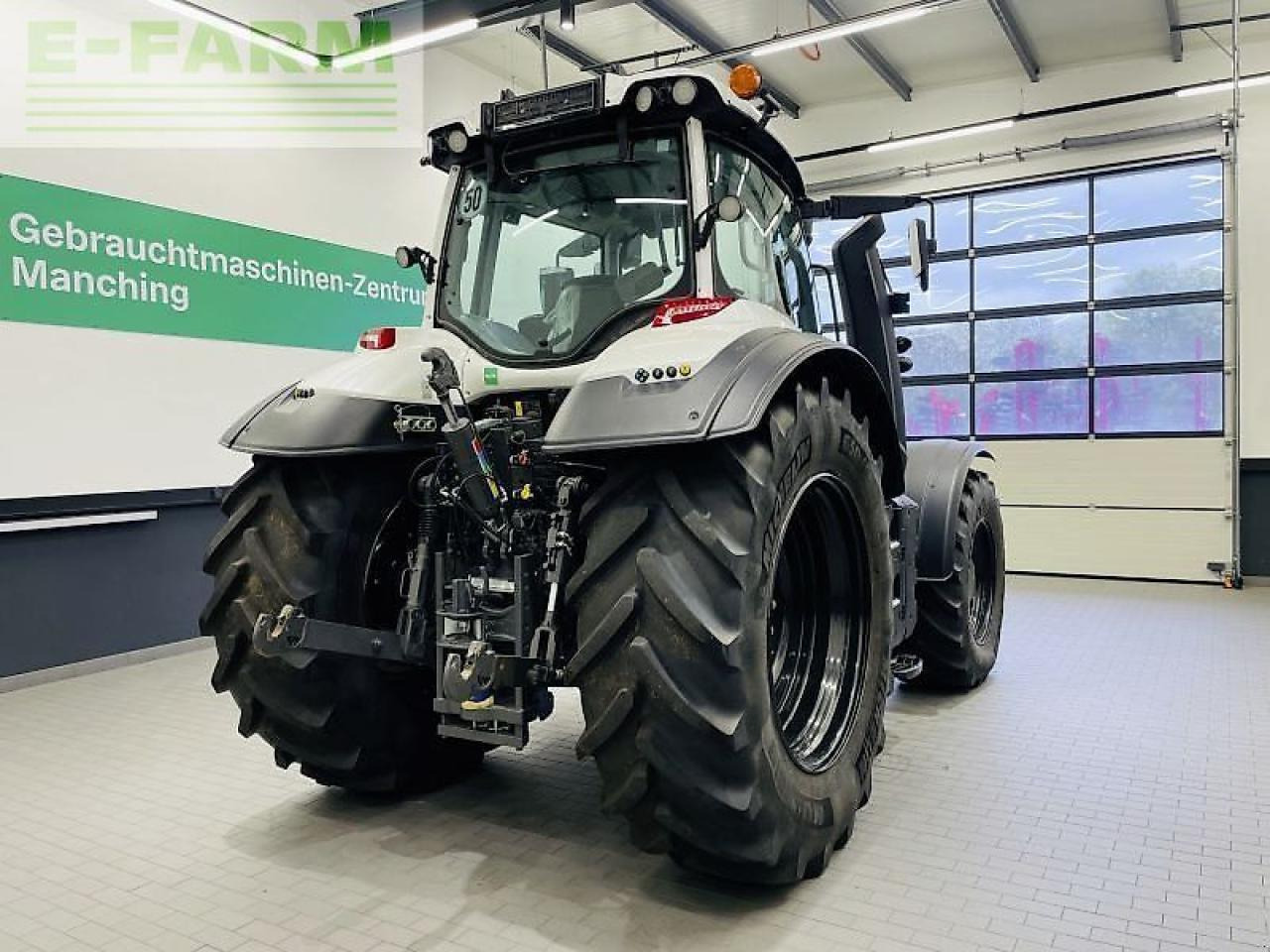 Valtra t235d - Farm tractor: picture 5 Valtra t235d - Farm tractor: picture 5