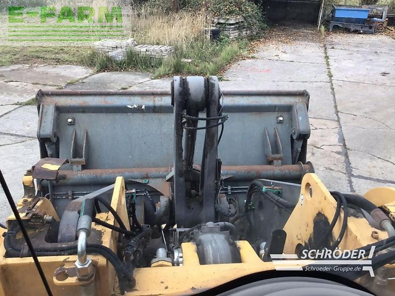 Mini excavator Volvo l 110 e: picture 13