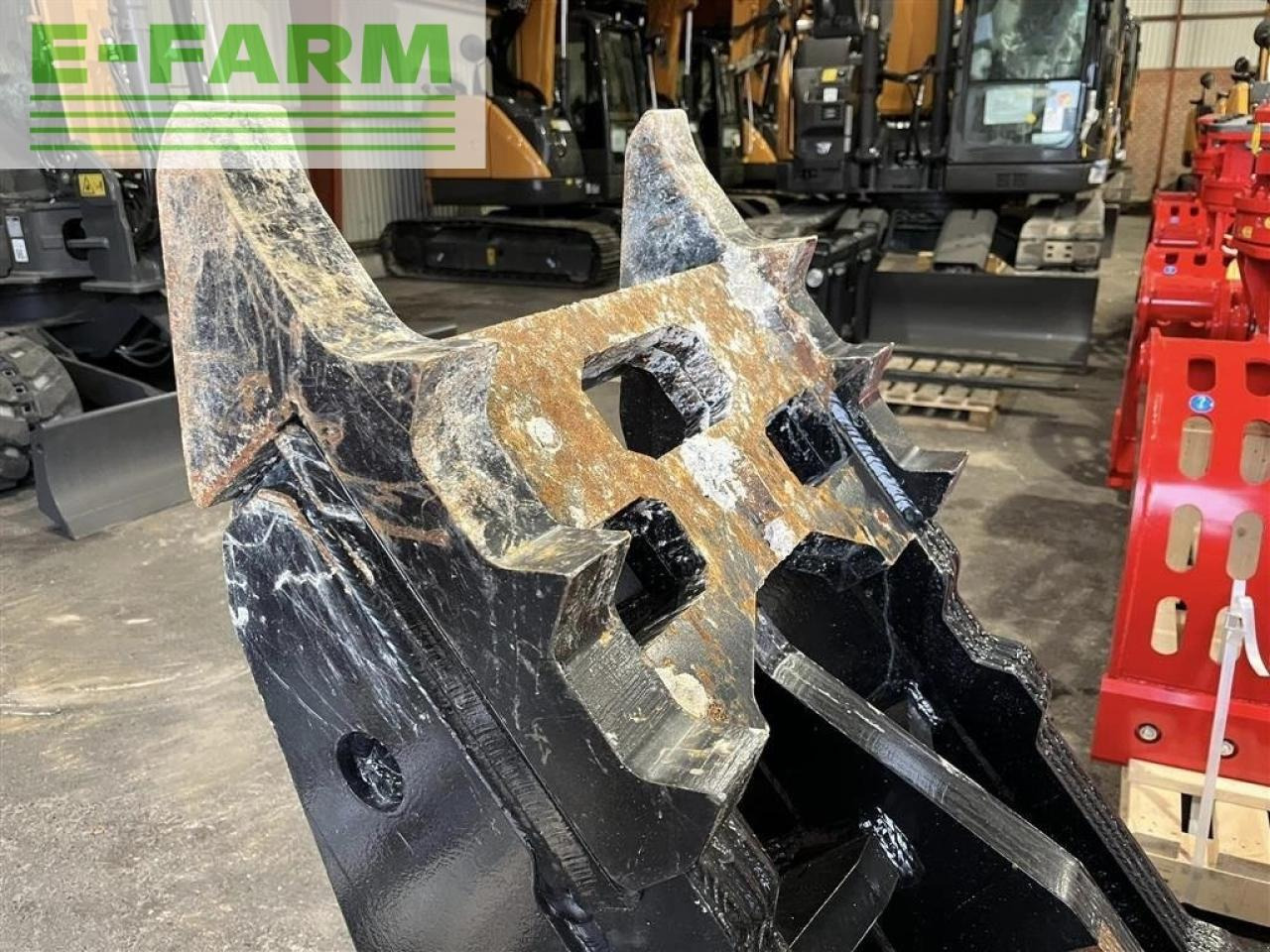 Cf240 - Demolition shears for Construction machinery: picture 4 Cf240 - Demolition shears for Construction machinery: picture 4