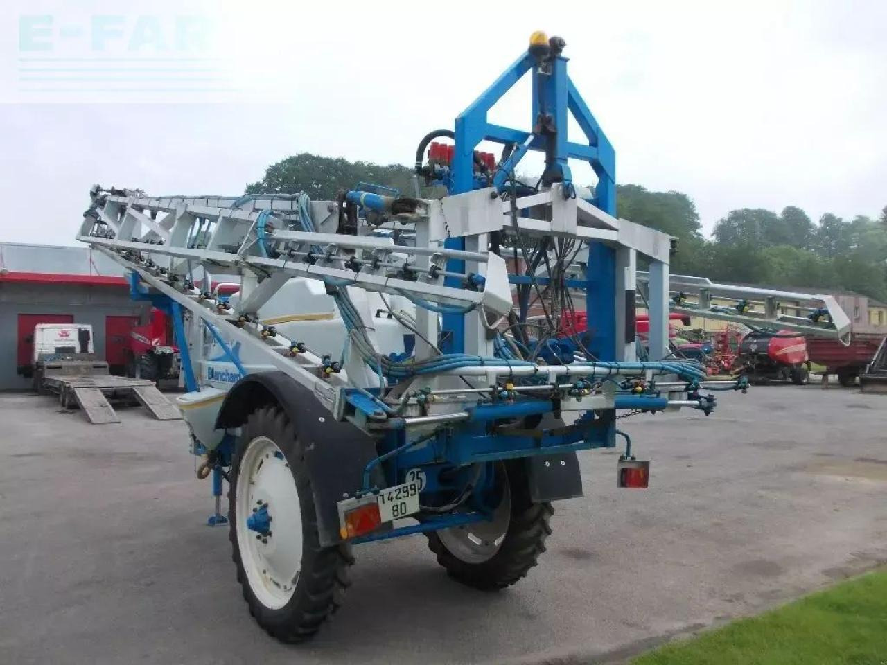 Grand large 4000 - Trailed sprayer: picture 5 Grand large 4000 - Trailed sprayer: picture 5