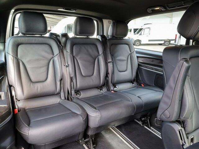 MERCEDES-BENZ EQV 300 Avantgarde Line,lang,7Sitze,2xKlima,LED... - People carrier, Electric van: picture 3 MERCEDES-BENZ EQV 300 Avantgarde Line,lang,7Sitze,2xKlima,LED... - People carrier, Electric van: picture 3
