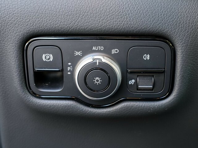 People carrier, Electric van MERCEDES-BENZ EQV 300 lang,7Sitze,2Schiebetüren,Distronic,LED...: picture 10 People carrier, Electric van MERCEDES-BENZ EQV 300 lang,7Sitze,2Schiebetüren,Distronic,LED...: picture 10