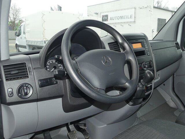 MERCEDES-BENZ Sprinter 311 CDI DOKA Pritsche,AHK,Standheizung - Open body delivery van, Crew cab van: picture 4 MERCEDES-BENZ Sprinter 311 CDI DOKA Pritsche,AHK,Standheizung - Open body delivery van, Crew cab van: picture 4