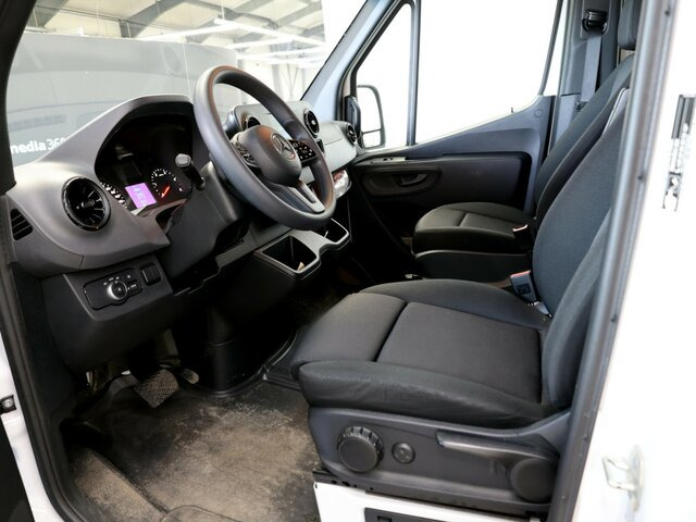 MERCEDES-BENZ Sprinter 319CDI DOKA,Allrad,Automatik,LED - Open body delivery van, Crew cab van: picture 2 MERCEDES-BENZ Sprinter 319CDI DOKA,Allrad,Automatik,LED - Open body delivery van, Crew cab van: picture 2