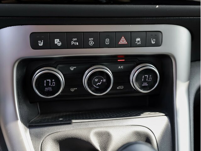 People carrier MERCEDES-BENZ T 180 d,Progressive,LED.AHK,MBUX,Navi,Kamera: picture 8