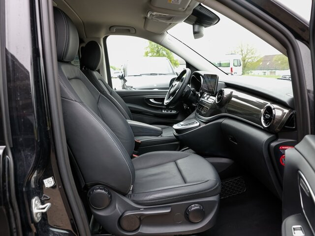People carrier MERCEDES-BENZ V 300 Avantgarde,Extralang,2xSchiebetür el.,AHK...: picture 26 People carrier MERCEDES-BENZ V 300 Avantgarde,Extralang,2xSchiebetür el.,AHK...: picture 26