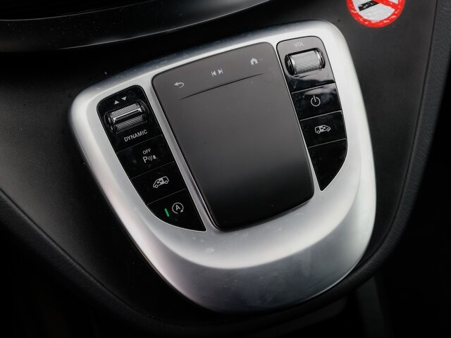 People carrier MERCEDES-BENZ V 300 Avantgarde,Extralang,2xSchiebetür el.,AHK...: picture 9 People carrier MERCEDES-BENZ V 300 Avantgarde,Extralang,2xSchiebetür el.,AHK...: picture 9