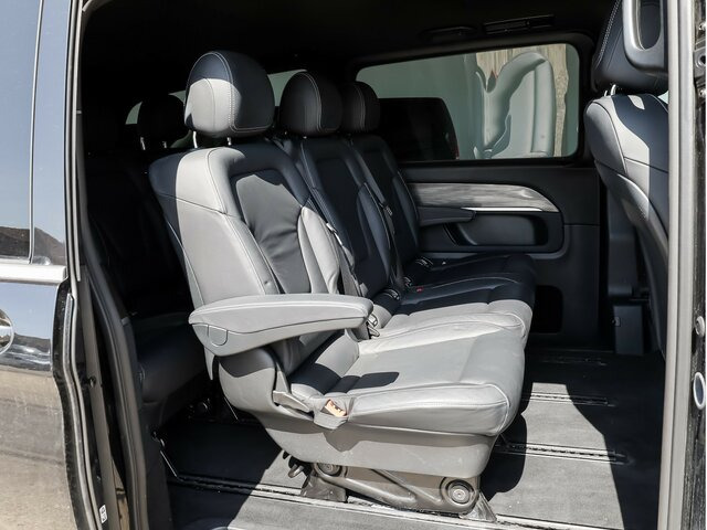 MERCEDES-BENZ V 300 Avantgarde Extralang,2xSchiebetür elektr.... - People carrier: picture 4 MERCEDES-BENZ V 300 Avantgarde Extralang,2xSchiebetür elektr.... - People carrier: picture 4