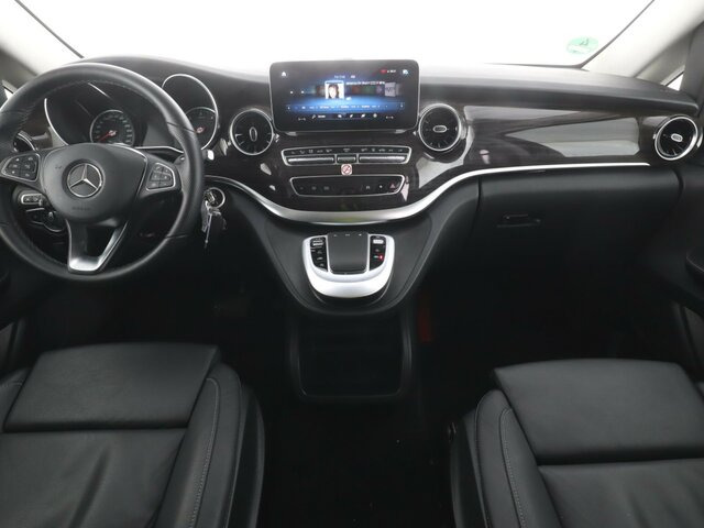 MERCEDES-BENZ V 300 Avantgarde Extralang,2xSchiebetür elektr.... - Minibus, People carrier: picture 2 MERCEDES-BENZ V 300 Avantgarde Extralang,2xSchiebetür elektr.... - Minibus, People carrier: picture 2