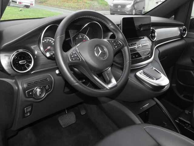 MERCEDES-BENZ V 300 Avantgarde Extralang,2xSchiebetür elektr.... - People carrier: picture 4 MERCEDES-BENZ V 300 Avantgarde Extralang,2xSchiebetür elektr.... - People carrier: picture 4