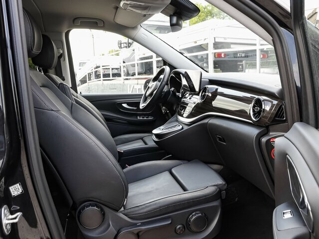 MERCEDES-BENZ V 300 Avantgarde Extralang,2xSchiebetür elektr. - Minibus, People carrier: picture 3 MERCEDES-BENZ V 300 Avantgarde Extralang,2xSchiebetür elektr. - Minibus, People carrier: picture 3