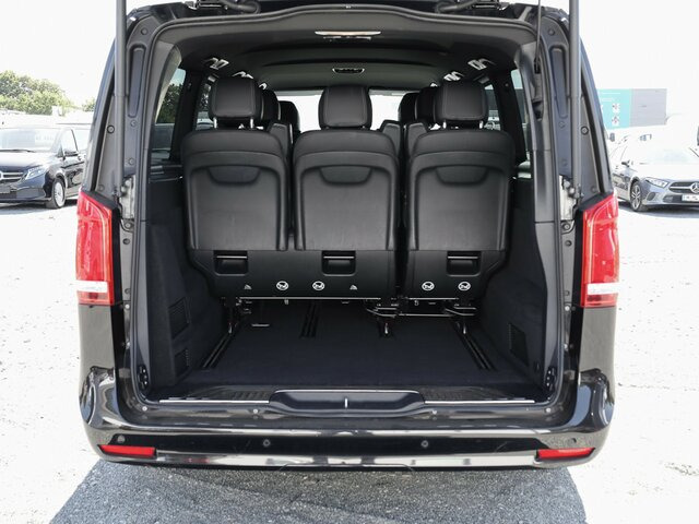 MERCEDES-BENZ V 300 Avantgarde Extralang,2xSchiebetür elektr.... - Minibus, People carrier: picture 2 MERCEDES-BENZ V 300 Avantgarde Extralang,2xSchiebetür elektr.... - Minibus, People carrier: picture 2