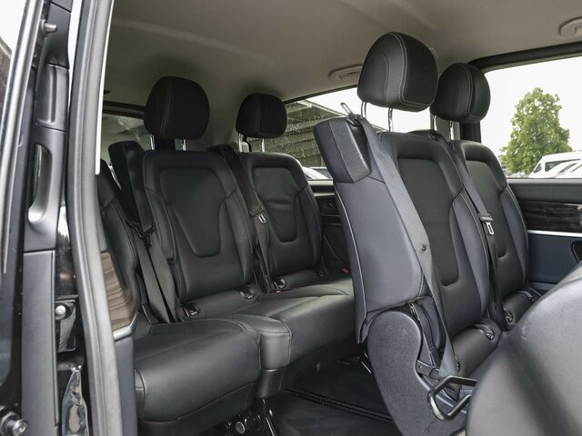 MERCEDES-BENZ V 300 Avantgarde Extralang,2xSchiebetür elektr.... - People carrier: picture 5 MERCEDES-BENZ V 300 Avantgarde Extralang,2xSchiebetür elektr.... - People carrier: picture 5