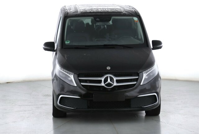 People carrier MERCEDES-BENZ V 300 Avantgarde Extralang,Allrad,2Schiebetüren...: picture 9 People carrier MERCEDES-BENZ V 300 Avantgarde Extralang,Allrad,2Schiebetüren...: picture 9