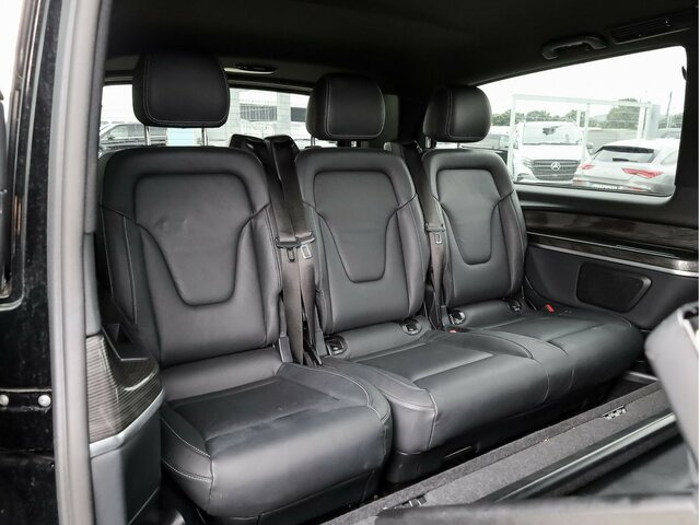 MERCEDES-BENZ V 300 Avantgarde Extralang,Allrad,2Schiebetüren - Minibus, People carrier: picture 4 MERCEDES-BENZ V 300 Avantgarde Extralang,Allrad,2Schiebetüren - Minibus, People carrier: picture 4