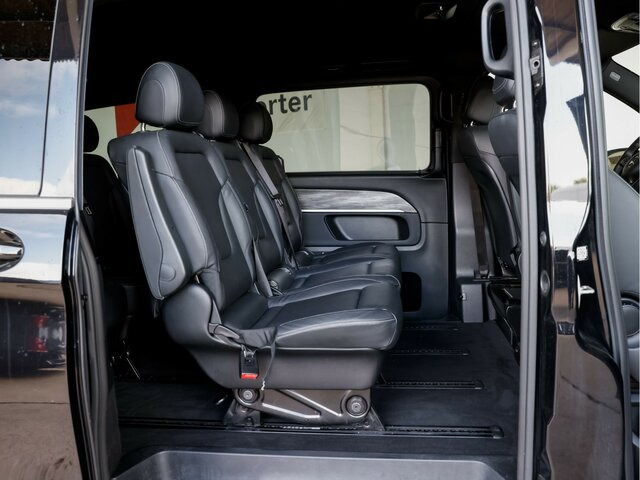 MERCEDES-BENZ V 300 Avantgarde Extralang,Allrad,2Schiebetüren - Minibus, People carrier: picture 2 MERCEDES-BENZ V 300 Avantgarde Extralang,Allrad,2Schiebetüren - Minibus, People carrier: picture 2