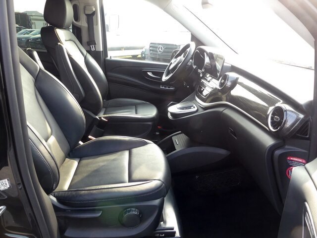 MERCEDES-BENZ V 300 Edition Extralang,2xSchiebetür el.,8Sitzer - People carrier: picture 3 MERCEDES-BENZ V 300 Edition Extralang,2xSchiebetür el.,8Sitzer - People carrier: picture 3