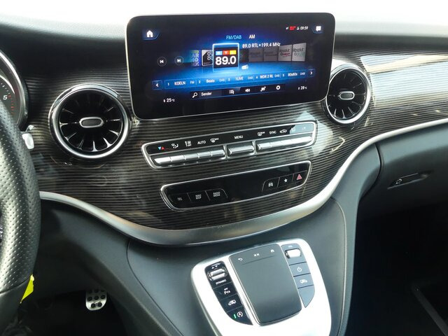 MERCEDES-BENZ V 300 Edition Extralang,2xSchiebetür el.,8Sitzer... - People carrier: picture 5 MERCEDES-BENZ V 300 Edition Extralang,2xSchiebetür el.,8Sitzer... - People carrier: picture 5