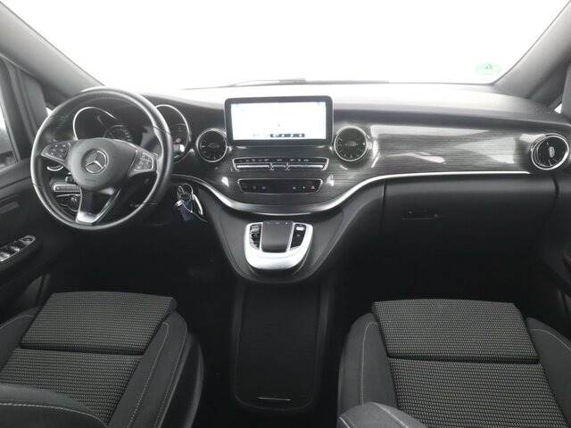 MERCEDES-BENZ V 300 Edition,lang,7-Sitzer,2Schiebetüren,Tisch... - Minibus, People carrier: picture 2 MERCEDES-BENZ V 300 Edition,lang,7-Sitzer,2Schiebetüren,Tisch... - Minibus, People carrier: picture 2