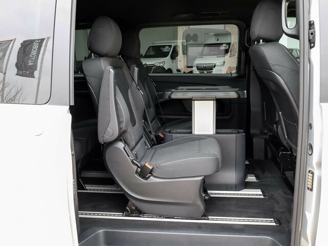 MERCEDES-BENZ V 300 Edition,lang,7-Sitzer,2Schiebetüren,Tisch... - Minibus, People carrier: picture 5 MERCEDES-BENZ V 300 Edition,lang,7-Sitzer,2Schiebetüren,Tisch... - Minibus, People carrier: picture 5