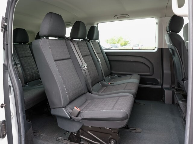 MERCEDES-BENZ Vito 111 TourerPro,lang,8Sitzer,Klima,Standhzg. - Minibus, People carrier: picture 4 MERCEDES-BENZ Vito 111 TourerPro,lang,8Sitzer,Klima,Standhzg. - Minibus, People carrier: picture 4