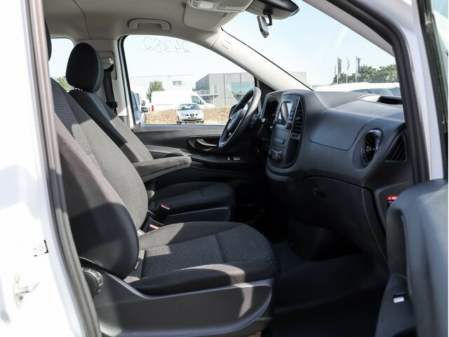 MERCEDES-BENZ Vito 114 TourerPro,Extralang,8Sitzer,Automatik - People carrier: picture 3 MERCEDES-BENZ Vito 114 TourerPro,Extralang,8Sitzer,Automatik - People carrier: picture 3