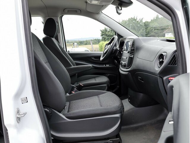 MERCEDES-BENZ Vito 114 TourerPro,Extralang,8Sitzer,Automatik - People carrier: picture 3 MERCEDES-BENZ Vito 114 TourerPro,Extralang,8Sitzer,Automatik - People carrier: picture 3