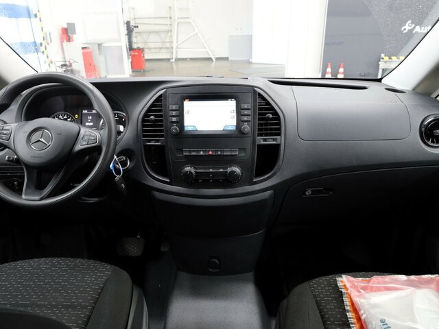 MERCEDES-BENZ Vito 114 TourerPro,lang,Automatik,8Sitze,Kamera... - Minibus, People carrier: picture 2 MERCEDES-BENZ Vito 114 TourerPro,lang,Automatik,8Sitze,Kamera... - Minibus, People carrier: picture 2