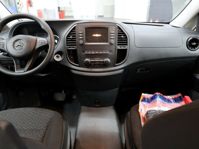 MERCEDES-BENZ Vito 114 TourerPro,lang,Automatik,8Sitze,Kamera... - Minibus, People carrier: picture 2 MERCEDES-BENZ Vito 114 TourerPro,lang,Automatik,8Sitze,Kamera... - Minibus, People carrier: picture 2