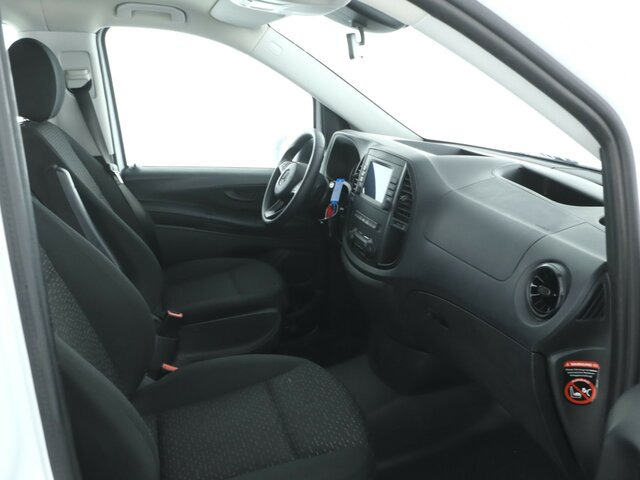 People carrier MERCEDES-BENZ Vito 114 TourerPro,lang,Automatik,8Sitze,Kamera...: picture 15