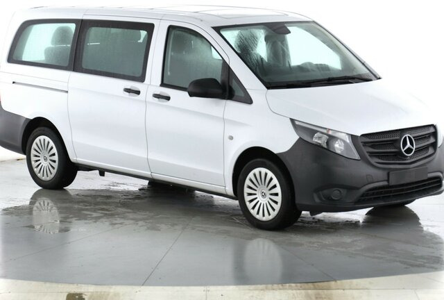People carrier MERCEDES-BENZ Vito 114 TourerPro,lang,Automatik,8Sitze,Kamera...: picture 8
