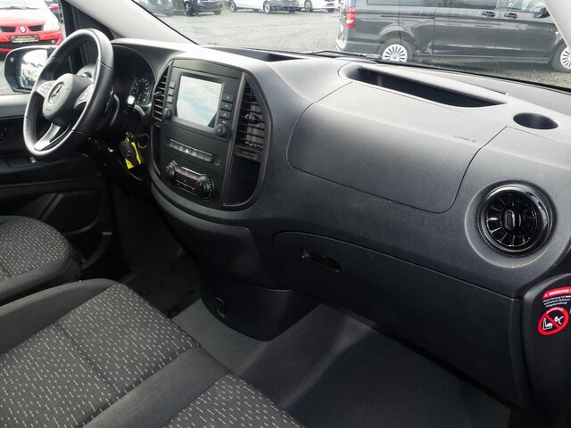MERCEDES-BENZ Vito 116CDI lang,TourerPro,2Klima,9Sitze,Kamera - Minibus, People carrier: picture 3 MERCEDES-BENZ Vito 116CDI lang,TourerPro,2Klima,9Sitze,Kamera - Minibus, People carrier: picture 3