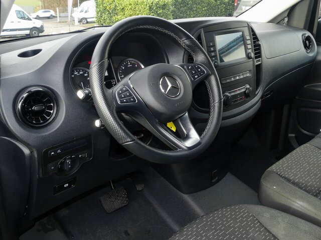 MERCEDES-BENZ Vito 116CDI lang,TourerPro,2xKlima,9Sitze,Kamera - People carrier: picture 4 MERCEDES-BENZ Vito 116CDI lang,TourerPro,2xKlima,9Sitze,Kamera - People carrier: picture 4