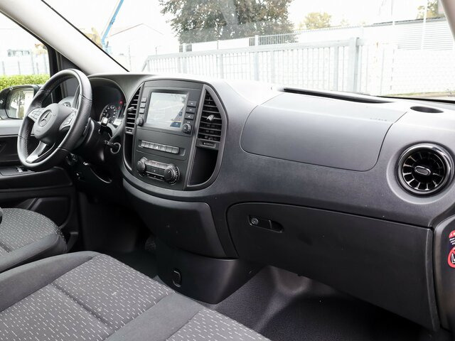 MERCEDES-BENZ Vito 116TourerPro ,Extralang,2xKlima,Kamera,AHK... - People carrier: picture 4 MERCEDES-BENZ Vito 116TourerPro ,Extralang,2xKlima,Kamera,AHK... - People carrier: picture 4