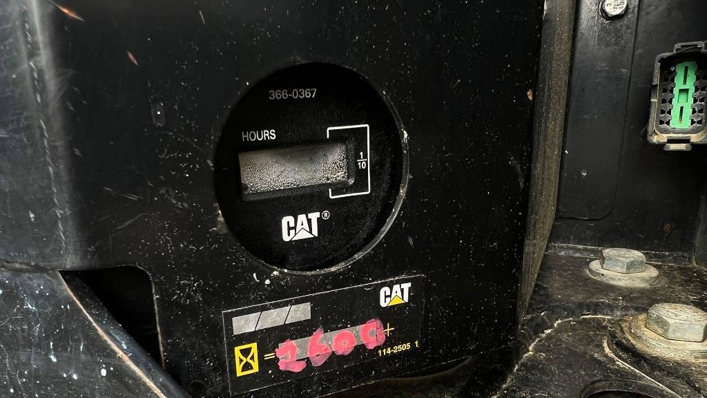 Leasing of CAT Minibagger CAT 303E SW mit Löffelpaket, Knickmatik CAT Minibagger CAT 303E SW mit Löffelpaket, Knickmatik: picture 8 Leasing of CAT Minibagger CAT 303E SW mit Löffelpaket, Knickmatik CAT Minibagger CAT 303E SW mit Löffelpaket, Knickmatik: picture 8