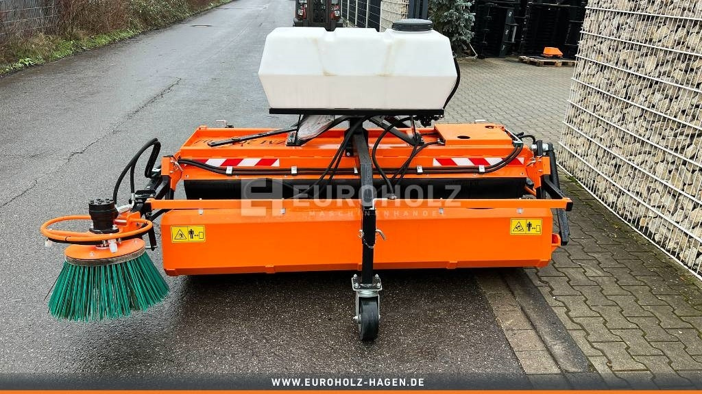 Kehrmaschine ZM2000 Seitenbesen 3-Punkt-Aufnahme - Broom: picture 4 Kehrmaschine ZM2000 Seitenbesen 3-Punkt-Aufnahme - Broom: picture 4