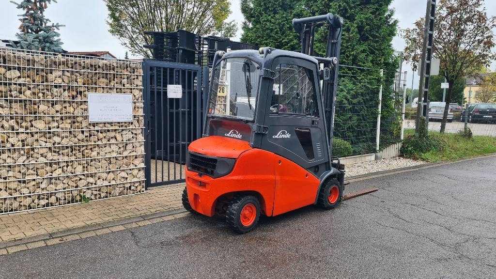 Linde H 20 D, Triplex, Seitenschieber, Positionierer - Diesel forklift: picture 2 Linde H 20 D, Triplex, Seitenschieber, Positionierer - Diesel forklift: picture 2