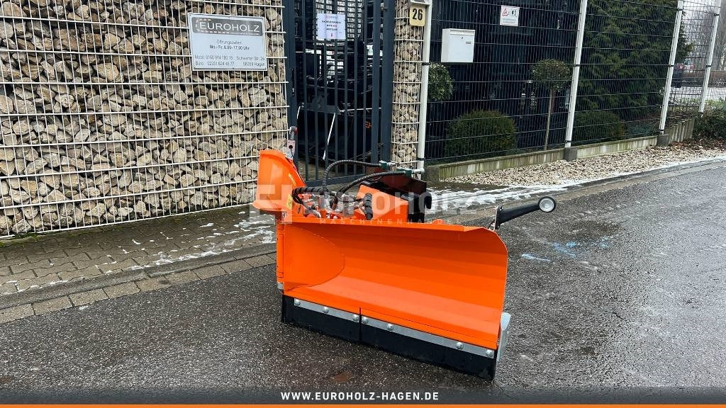 Schneepflug Schneeschild 2000M für Weideman 4004 - Snow plough for Agricultural machinery: picture 1 Schneepflug Schneeschild 2000M für Weideman 4004 - Snow plough for Agricultural machinery: picture 1