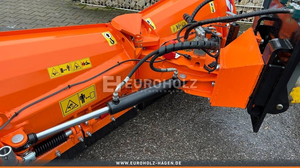 Schneepflug Schneeschild Vario 4-Wege PUV-2000M - Snow plough for Agricultural machinery: picture 4 Schneepflug Schneeschild Vario 4-Wege PUV-2000M - Snow plough for Agricultural machinery: picture 4