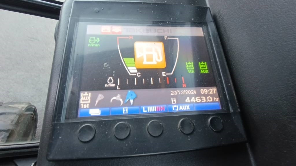 Takeuchi TB 260 Powertilt und Schnellwechsler MS 03, Radio - Mini excavator: picture 3 Takeuchi TB 260 Powertilt und Schnellwechsler MS 03, Radio - Mini excavator: picture 3