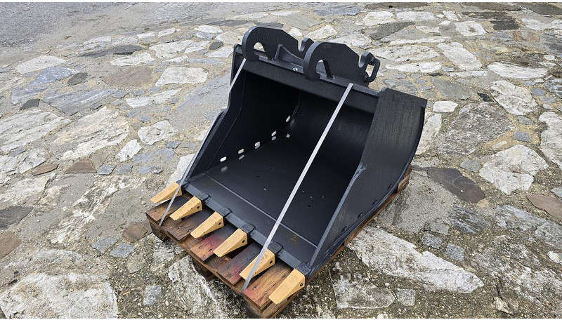 Big 90cm Tieflöffel mit CW10 Verachtert Aufnahme - Bucket: picture 3 Big 90cm Tieflöffel mit CW10 Verachtert Aufnahme - Bucket: picture 3