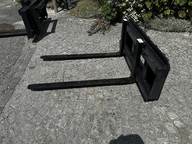 Big Palettengabel mit Bobcat 114cm Aufnahme - Forks for Material handling equipment: picture 2 Big Palettengabel mit Bobcat 114cm Aufnahme - Forks for Material handling equipment: picture 2