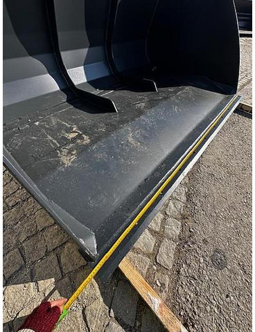 Big Volumenschaufel 200 cm mit JCB 520-50 Aufnahme - Bucket: picture 2 Big Volumenschaufel 200 cm mit JCB 520-50 Aufnahme - Bucket: picture 2